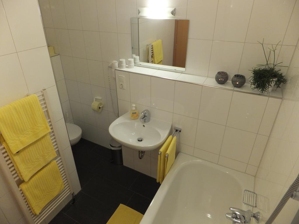 Haus Annette Aparthotel Schroecken Exterior photo